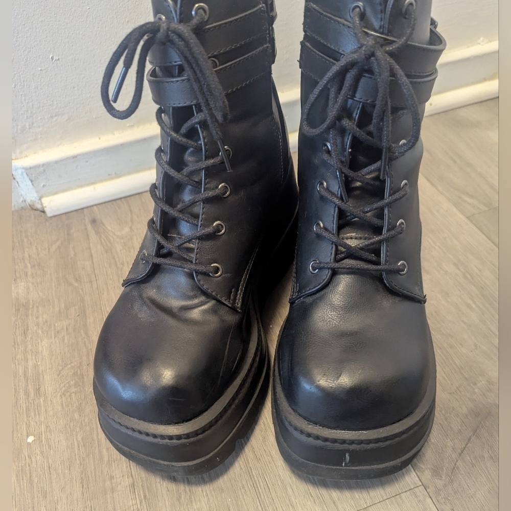 Size 11 Demonia Goth Boots Classic Black - Picture 6 of 6